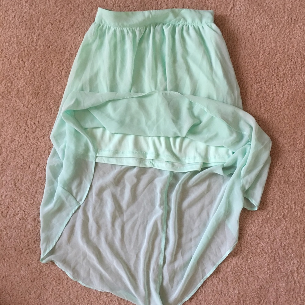 Forever 21 - Seafoam green asymmetrical skirt - Picture 2 of 4